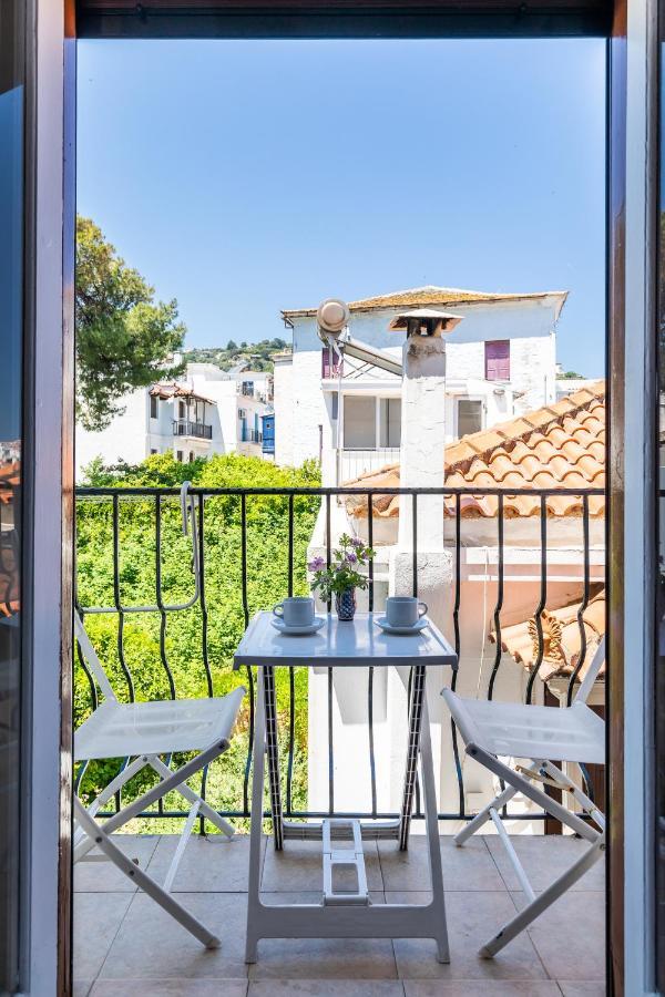 Regina Hotel Skopelos Town Exterior foto
