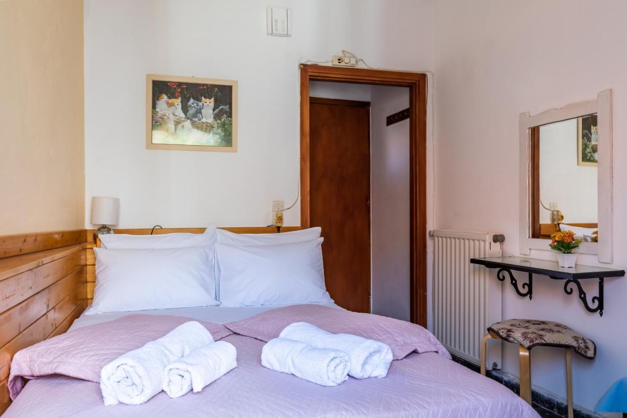 Regina Hotel Skopelos Town Exterior foto