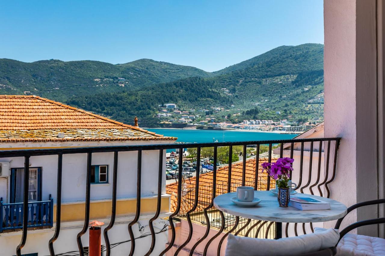 Regina Hotel Skopelos Town Exterior foto