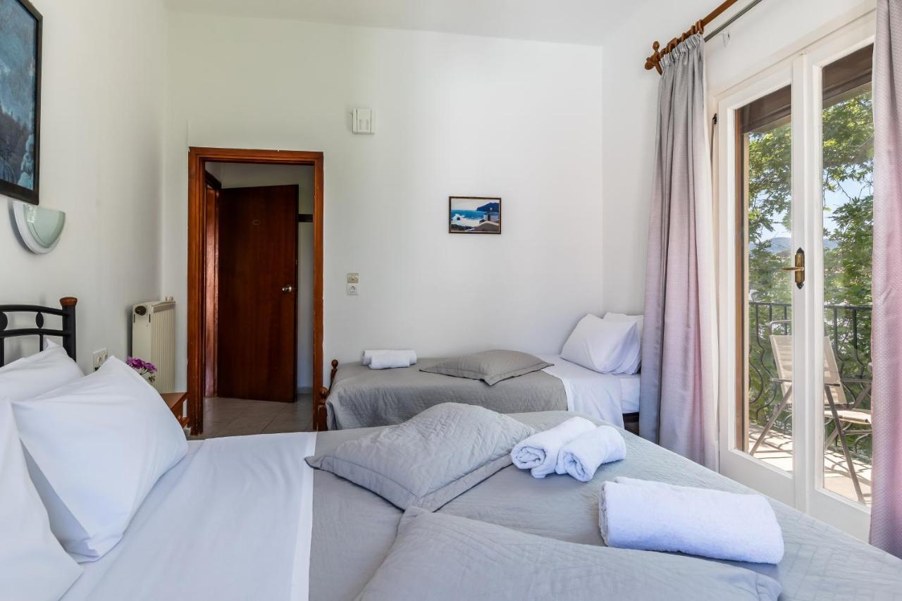 Regina Hotel Skopelos Town Exterior foto