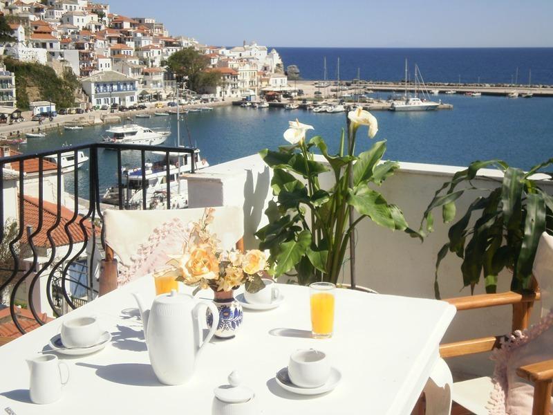 Regina Hotel Skopelos Town Exterior foto