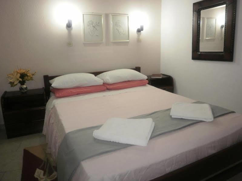 Regina Hotel Skopelos Town Exterior foto